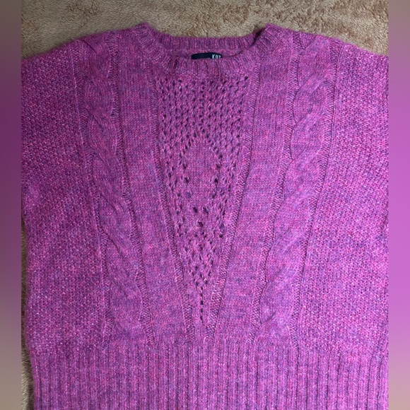 Kut from the Kloth Pink Cable Knit Sweater | Cozy Long Sleeve Pullover - Picture 5 of 6
